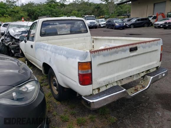 ✅ 1989 Toyota Pickup DX • VIN: JT4RN81P4K0032245 • Лот: 83868425. Опубликован ранее на Copart с пробегом 180 323 миль. Бесплатный доступ к архиву аукционных продаж из США и подробный отчёт об истории автомобиля на DreamBid. Изображение 2.