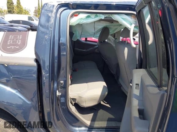 ✅ 2019 Nissan Frontier SV • VIN: 1N6AD0ER1KN876823 • Lot: 42987280. Listed on IAAI with Not provided. Free auction sales archive from the USA and detailed vehicle history report at DreamBid. Image 8.