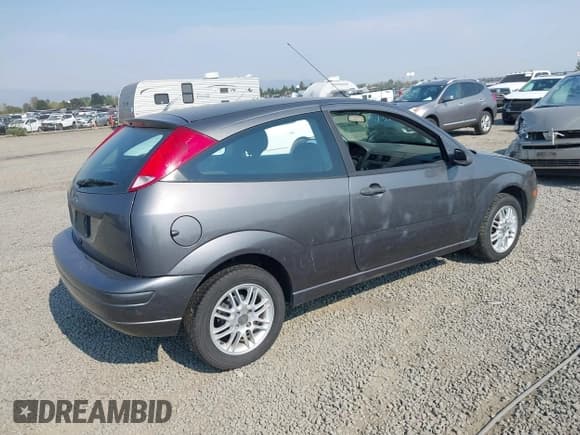 ✅ 2007 Ford Focus S • VIN: 1FAFP31N17W294782 • Лот: 43099104. Опубликован ранее на IAAI с пробегом 108 992 миль. Бесплатный доступ к архиву аукционных продаж из США и подробный отчёт об истории автомобиля на DreamBid. Изображение 4.