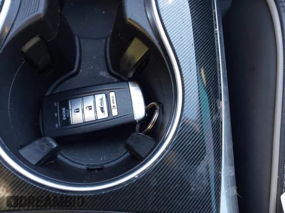 ✅ 2019 Acura MDX Technology • VIN: 5J8YD4H08KL008076 • Лот: 41051766. Опубликован ранее на IAAI с пробегом 59 738 миль. Бесплатный доступ к архиву аукционных продаж из США и подробный отчёт об истории автомобиля на DreamBid. Изображение 11.