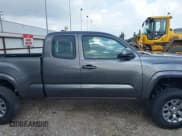✅ 2016 Toyota Tacoma SR • VIN: 5TFRX5GN7GX073756 • Lot: 42851815. Wystawiony na IAAI z przebiegiem 116 101 mil. Bezpłatny archiwum sprzedaży aukcyjnych z USA i szczegółowy raport historii pojazdu na DreamBid. Zdjęcie 13.