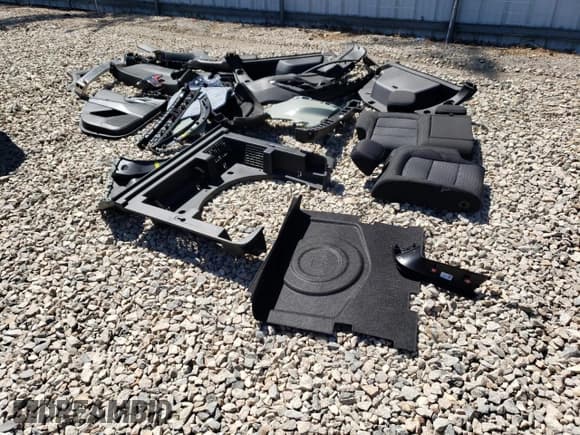 ✅ 2025 Chevrolet Equinox AWD LT • VIN: 3GNAXPEG5SL188848 • Lot: 62809915. Wystawiony na Copart z przebiegiem 1 398 mil. Bezpłatny archiwum sprzedaży aukcyjnych z USA i szczegółowy raport historii pojazdu na DreamBid. Zdjęcie 13.