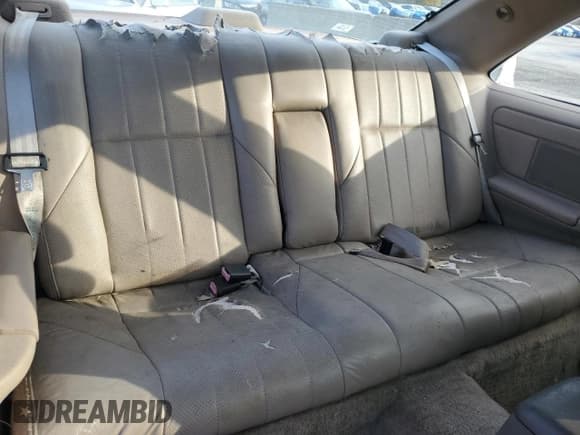 ✅ 1992 Ford Thunderbird • VIN: 1FAPP6246PH137748 • Lot: 89466355. Listed on Copart with 125,542 mi. Free auction sales archive from the USA and detailed vehicle history report at DreamBid. Image 10.