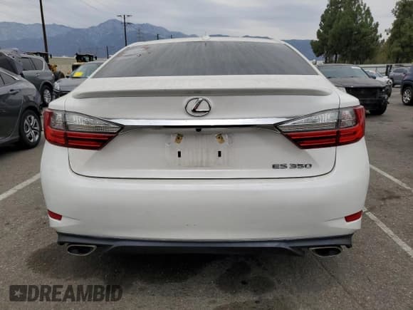 ✅ 2018 Lexus ES 350 • VIN: 58ABK1GGXJU108720 • Lot: 69878305. Wystawiony na Copart z przebiegiem 62 662 mil. Bezpłatny archiwum sprzedaży aukcyjnych z USA i szczegółowy raport historii pojazdu na DreamBid. Zdjęcie 6.