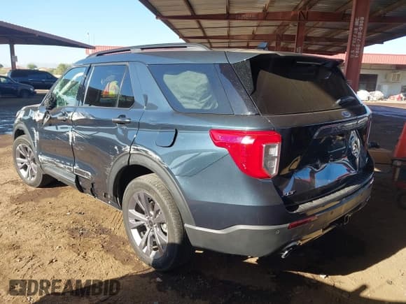 ✅ 2024 Ford Explorer XLT • VIN: 1FMSK8DH8RGA68452 • Lot: 43702577. Wystawiony na IAAI z przebiegiem 34 273 mil. Bezpłatny archiwum sprzedaży aukcyjnych z USA i szczegółowy raport historii pojazdu na DreamBid. Zdjęcie 3.