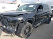 ✅ 2022 Ford Police Interceptor Utility • VIN: 1FM5K8AB5NGC23658 • Lot: 41146628. Wystawiony na IAAI z przebiegiem 16 840 mil. Bezpłatny archiwum sprzedaży aukcyjnych z USA i szczegółowy raport historii pojazdu na DreamBid. Zdjęcie 19.