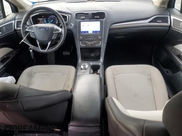 ✅ 2020 Ford Fusion SE • VIN: 3FA6P0HD5LR223156 • Lot: 81228575. Wystawiony na Copart z przebiegiem 78 695 mil. Bezpłatny archiwum sprzedaży aukcyjnych z USA i szczegółowy raport historii pojazdu na DreamBid. Zdjęcie 8.