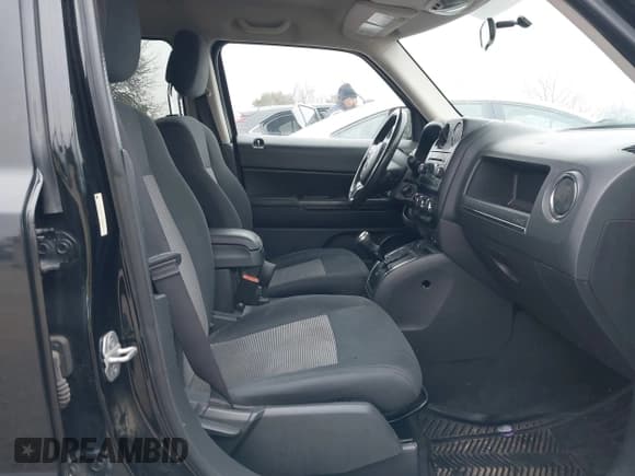 ✅ 2012 Jeep Patriot North • VIN: 1C4NJRAB9CD658260 • Лот: 43787610. Опубликован ранее на IAAI с пробегом 138 285 миль. Бесплатный доступ к архиву аукционных продаж из США и подробный отчёт об истории автомобиля на DreamBid. Изображение 5.