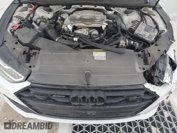 ✅ 2023 Audi A7 • VIN: WAUU2BF25PN017581 • Лот: 88101535. Опубликован ранее на Copart с пробегом 70 698 миль. Бесплатный доступ к архиву аукционных продаж из США и подробный отчёт об истории автомобиля на DreamBid. Изображение 11.