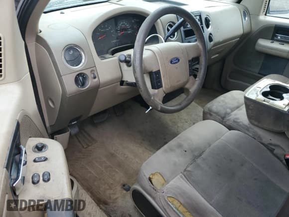 ✅ 2006 Ford F-150 XL • VIN: 1FTRF14546NB19408 • Lot: 84928475. Listed on Copart with 154,700 mi. Free auction sales archive from the USA and detailed vehicle history report at DreamBid. Image 8.