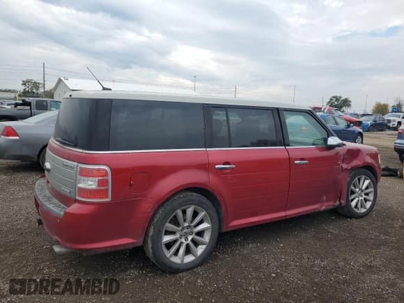 ✅ 2010 Ford Flex Limited • VIN: 2FMHK6DT7ABA79389 • Lot: 86098995. Listed on Copart with 212,060 mi. Free auction sales archive from the USA and detailed vehicle history report at DreamBid. Image 3.