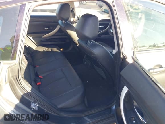 ✅ 2014 BMW 3 Series 328i Gran Turismo xDrive • VIN: WBA3X5C51ED556845 • Лот: 43663386. Опубликован ранее на IAAI с пробегом 121 572 миль. Бесплатный доступ к архиву аукционных продаж из США и подробный отчёт об истории автомобиля на DreamBid. Изображение 8.