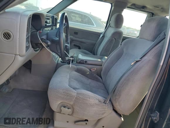 ✅ 2000 Chevrolet Silverado 1500 • VIN: 1GCEC19T5YE211600 • Лот: 75769454. Опубликован ранее на Copart с пробегом Не указан. Бесплатный доступ к архиву аукционных продаж из США и подробный отчёт об истории автомобиля на DreamBid. Изображение 7.