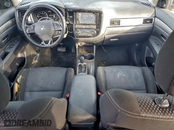 ✅ 2016 Mitsubishi Outlander SE • VIN: JA4AZ3A30GZ032015 • Lot: 94578915. Listed on Copart with 204,989 mi. Free auction sales archive from the USA and detailed vehicle history report at DreamBid. Image 8.