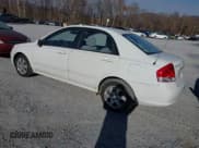 ✅ 2009 Kia Spectra EX • VIN: KNAFE221195654998 • Lot: 43656836. Wystawiony na IAAI z przebiegiem 127 359 mil. Bezpłatny archiwum sprzedaży aukcyjnych z USA i szczegółowy raport historii pojazdu na DreamBid. Zdjęcie 3.