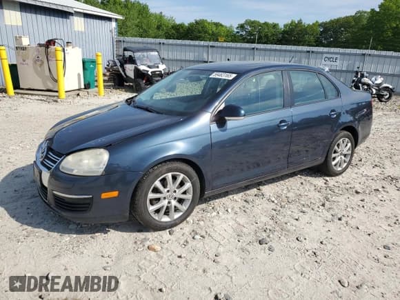 ✅ 2010 Volkswagen Jetta Limited Edition • VIN: 3VWRZ7AJ6AM122080 • Lot: 59463165. Listed on Copart with 181,282 mi. Free auction sales archive from the USA and detailed vehicle history report at DreamBid. Image 1.