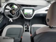 ✅ 2021 Chevrolet Bolt EV LT • VIN: 1G1FY6S0XM4109107 • Lot: 43477625. Wystawiony na Copart z przebiegiem 27 598 mil. Bezpłatny archiwum sprzedaży aukcyjnych z USA i szczegółowy raport historii pojazdu na DreamBid. Zdjęcie 8.