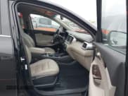 ✅ 2017 Kia Sorento LX • VIN: 5XYPGDA3XHG302704 • Lot: 43189402. Listed on IAAI with 92,177 mi. Free auction sales archive from the USA and detailed vehicle history report at DreamBid. Image 5.