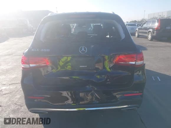 ✅ 2016 Mercedes-Benz GLC 300 • VIN: WDC0G4JB4GF013578 • Lot: 43248822. Listed on IAAI with 110,839 mi. Free auction sales archive from the USA and detailed vehicle history report at DreamBid. Image 16.