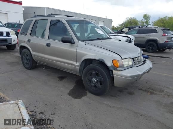 ✅ 2000 Kia Sportage • VIN: KNDJA7231Y5651234 • Lot: 42100284. Listed on IAAI with 192,122 mi. Free auction sales archive from the USA and detailed vehicle history report at DreamBid. Image 1.