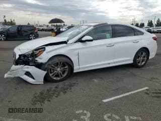 ✅ 2018 Hyundai Sonata Limited • VIN: 5NPE34AF5JH688248 • Lot: 86108805. Listed on Copart with 164,095 mi. Free auction sales archive from the USA and detailed vehicle history report at DreamBid. Image 1.