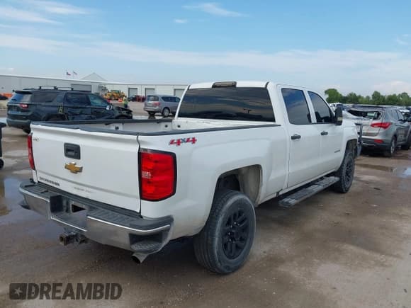 ✅ 2017 Chevrolet Silverado 2500HD Work Truck • VIN: 1GC1KUEG4HF237787 • Lot: 43037501. Listed on IAAI with 257,194 mi. Free auction sales archive from the USA and detailed vehicle history report at DreamBid. Image 4.