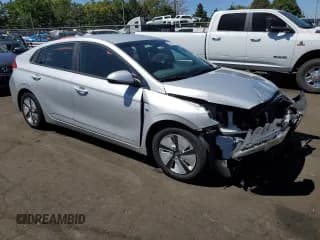 ✅ 2017 Hyundai Ioniq Blue • VIN: KMHC65LC7HU049856 • Lot: 65486764. Wystawiony na Copart z przebiegiem 108 117 mil. Bezpłatny archiwum sprzedaży aukcyjnych z USA i szczegółowy raport historii pojazdu na DreamBid. Zdjęcie 4.