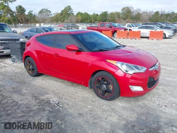 ✅ 2013 Hyundai Veloster w/Black Int • VIN: KMHTC6AD6DU086269 • Lot: 43828165. Listed on IAAI with 190,482 mi. Free auction sales archive from the USA and detailed vehicle history report at DreamBid. Image 1.