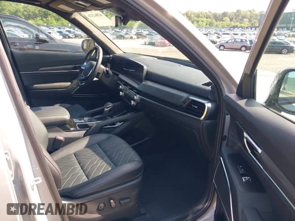 ✅ 2025 Kia Telluride SX-Prestige X-Line • VIN: 5XYP5DGC2SG647388 • Lot: 42862326. Wystawiony na IAAI z przebiegiem 1 540 mil. Bezpłatny archiwum sprzedaży aukcyjnych z USA i szczegółowy raport historii pojazdu na DreamBid. Zdjęcie 5.