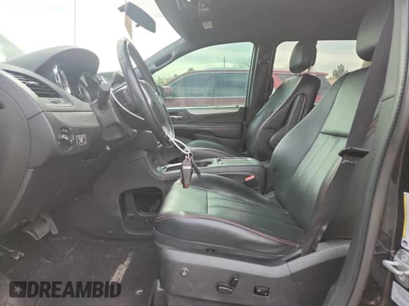 2016 Dodge Grand Caravan R/T z VIN 2C4RDGEG2GR242797, wystawiony jako Copart lot #91417485 z przebiegiem 86 331 mil mil oraz Czysty tytuł • Clean title. Historia ofert i sprzedaży dostępna na DreamBid. Obrazek 7.