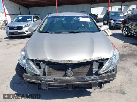 2011 Hyundai Sonata GLS z VIN 5NPEB4ACXBH094085, wystawiony jako IAAI lot #43432577 z przebiegiem 170 864 mil mil oraz . Historia ofert i sprzedaży dostępna na DreamBid. Obrazek 13.