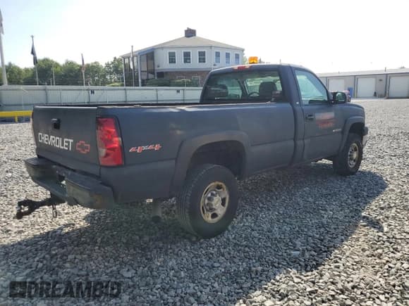 ✅ 2004 Chevrolet Silverado 2500HD Work Truck • VIN: 1GCHK24U44E289012 • Lot: 64666735. Wystawiony na Copart z przebiegiem 119 841 mil. Bezpłatny archiwum sprzedaży aukcyjnych z USA i szczegółowy raport historii pojazdu na DreamBid. Zdjęcie 3.