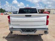 ✅ 2025 Chevrolet Silverado 1500 • VIN: 3GCUKDE82SG115781 • Лот: 42093356. Опубликован ранее на IAAI с пробегом 4 455 миль. Бесплатный доступ к архиву аукционных продаж из США и подробный отчёт об истории автомобиля на DreamBid. Изображение 17.