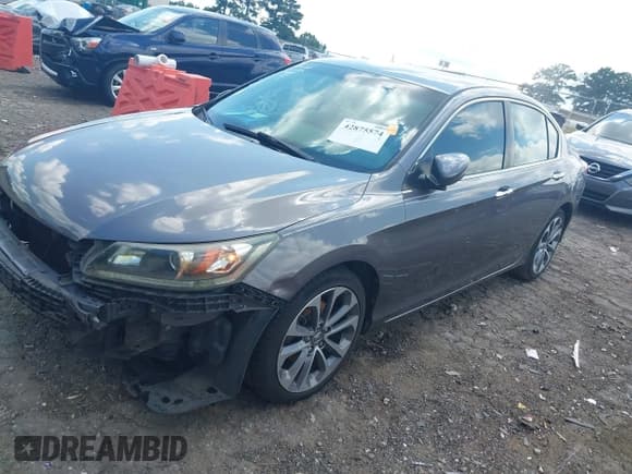 ✅ 2015 Honda Accord Sport • VIN: 1HGCR2F57FA066826 • Lot: 42875574. Wystawiony na IAAI z przebiegiem 175 597 mil. Bezpłatny archiwum sprzedaży aukcyjnych z USA i szczegółowy raport historii pojazdu na DreamBid. Zdjęcie 2.