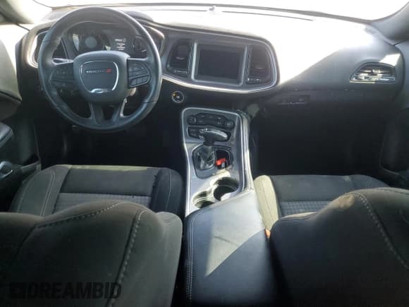 ✅ 2020 Dodge Challenger SXT • VIN: 2C3CDZAG0LH247489 • Лот: 84906585. Опубликован ранее на Copart с пробегом 81 718 миль. Бесплатный доступ к архиву аукционных продаж из США и подробный отчёт об истории автомобиля на DreamBid. Изображение 8.