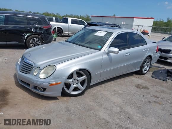 ✅ 2007 Mercedes-Benz E 320 • VIN: WDBUF22X47B097366 • Lot: 42307338. Listed on IAAI with 149,981 mi. Free auction sales archive from the USA and detailed vehicle history report at DreamBid. Image 16.