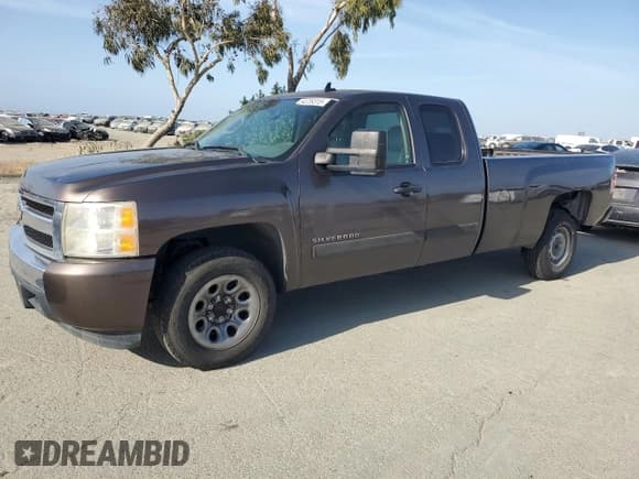 ✅ 2007 Chevrolet Silverado 1500 Work Truck • VIN: 1GCEC19J47E583877 • Lot: 54239315. Listed on Copart with 168,457 mi. Free auction sales archive from the USA and detailed vehicle history report at DreamBid. Image 1.