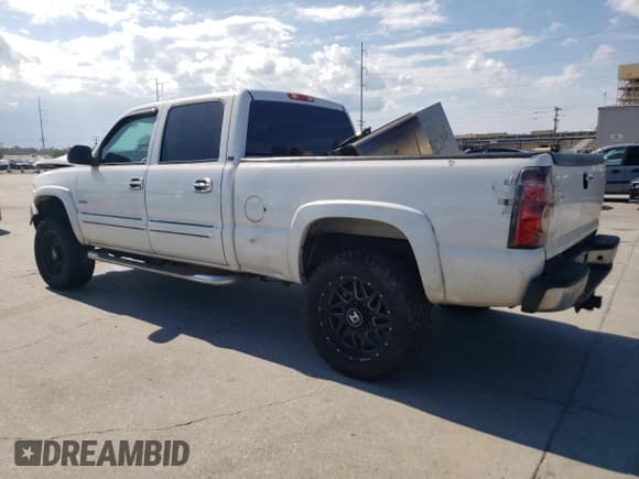 ✅ 2006 Chevrolet Silverado 2500HD LT1 • VIN: 1GCHC23D16F158311 • Лот: 72546204. Опубликован ранее на Copart с пробегом 208 534 миль. Бесплатный доступ к архиву аукционных продаж из США и подробный отчёт об истории автомобиля на DreamBid. Изображение 2.