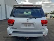 ✅ 2006 Toyota Sequoia Limited • VIN: 5TDZT38A06S269893 • Лот: 94116815. Опубликован ранее на Copart с пробегом 307 698 миль. Бесплатный доступ к архиву аукционных продаж из США и подробный отчёт об истории автомобиля на DreamBid. Изображение 6.