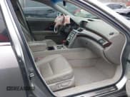 ✅ 2007 Acura RL Technology • VIN: JH4KB16607C004142 • Lot: 43727679. Wystawiony na IAAI z przebiegiem 209 707 mil. Bezpłatny archiwum sprzedaży aukcyjnych z USA i szczegółowy raport historii pojazdu na DreamBid. Zdjęcie 5.