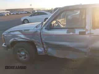 1994 Dodge Dakota z VIN 1B7GL23X6RS612067, wystawiony jako IAAI lot #41196975 z przebiegiem 186 743 mil mil oraz . Historia ofert i sprzedaży dostępna na DreamBid. Obrazek 6.