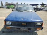 ✅ 1984 Toyota Pickup • VIN: JT4RN55RXE0038579 • Lot: 68760924. Wystawiony na Copart z przebiegiem 172 388 mil. Bezpłatny archiwum sprzedaży aukcyjnych z USA i szczegółowy raport historii pojazdu na DreamBid. Zdjęcie 5.