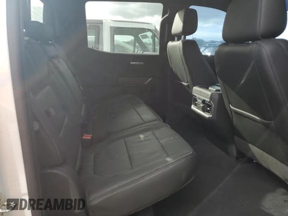 ✅ 2020 Chevrolet Silverado 1500 High Country • VIN: 3GCUYHED8LG163645 • Lot: 74677774. Wystawiony na Copart z przebiegiem 49 489 mil. Bezpłatny archiwum sprzedaży aukcyjnych z USA i szczegółowy raport historii pojazdu na DreamBid. Zdjęcie 10.