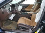 ✅ 2020 Lexus ES 300h • VIN: 58AC21B12LU007357 • Lot: 42128994. Wystawiony na Copart z przebiegiem 79 569 mil. Bezpłatny archiwum sprzedaży aukcyjnych z USA i szczegółowy raport historii pojazdu na DreamBid. Zdjęcie 7.