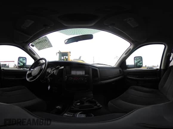 2005 Dodge 3500 SLT z VIN 3D7LS38C35G814451, wystawiony jako IAAI lot #41188892 z przebiegiem 247 468 mil mil oraz . Historia ofert i sprzedaży dostępna na DreamBid. Obrazek 18.