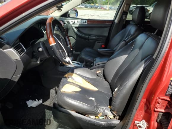 ✅ 2004 Chrysler Pacifica • VIN: 2C8GF68434R580135 • Lot: 66312435. Wystawiony na Copart z przebiegiem 145 268 mil. Bezpłatny archiwum sprzedaży aukcyjnych z USA i szczegółowy raport historii pojazdu na DreamBid. Zdjęcie 7.