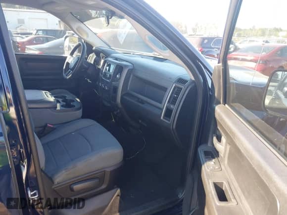 2013 Ram 1500 Express с VIN 1C6RR6FTXDS617442, выставлен на аукционе IAAI как лот 43209620 с пробегом 196 554 миль миль и . История ставок и продаж доступна на DreamBid. Изображение 5.