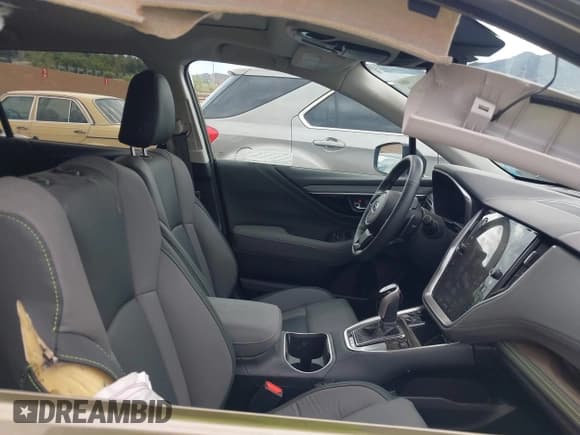 ✅ 2025 Subaru Outback Onyx XT • VIN: 4S4BTGLD9S3167610 • Lot: 43115089. Listed on IAAI with 9,262 mi. Free auction sales archive from the USA and detailed vehicle history report at DreamBid. Image 5.