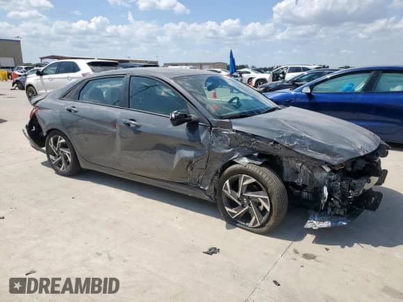 2025 Hyundai Elantra SEL Sport с VIN KMHLM4DG8SU015708, выставлен на аукционе Copart как лот 70627765 с пробегом 8 427 миль миль и Списание • Salvage title. История ставок и продаж доступна на DreamBid. Изображение 4.