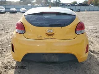 ✅ 2013 Hyundai Veloster w/Black Int • VIN: KMHTC6AD3DU107417 • Lot: 82538624. Wystawiony na Copart z przebiegiem 168 829 mil. Bezpłatny archiwum sprzedaży aukcyjnych z USA i szczegółowy raport historii pojazdu na DreamBid. Zdjęcie 6.